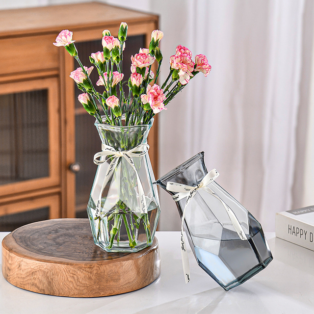 Gradient-colored rhombic glass vase