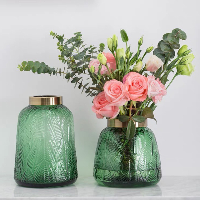 Hand Blown Decorative Green Desktop Glass Vase