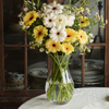 Modern Minimalist Style High-quality Appearance Slim Waist Design Glass Vase