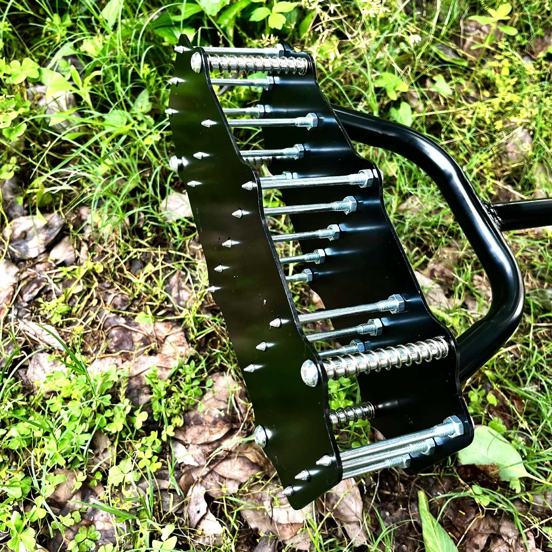 Manual Lawn Aerator (8)